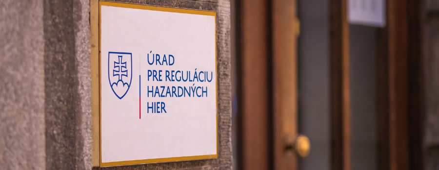 Oznámenie o zmene vo funkcií generálneho riaditeľa a generálneho tajomníka služobného úradu ÚRHH